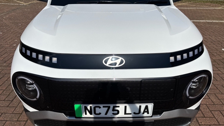 Hyundai INSTER 85kW 02 49kWh 5dr Auto Electric Hatchback
